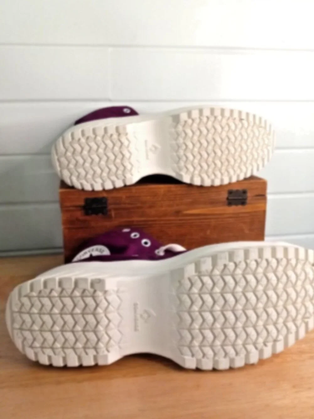 NEW Converse Chuck Taylor Lugged 2.0 High Top Mystic Orchid A03701C Unisex 10.5 - Picture 6 of 9